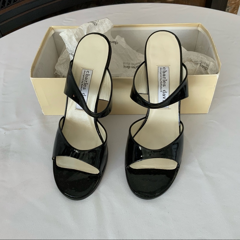 NWOT Charles David Black Heels Sz 9